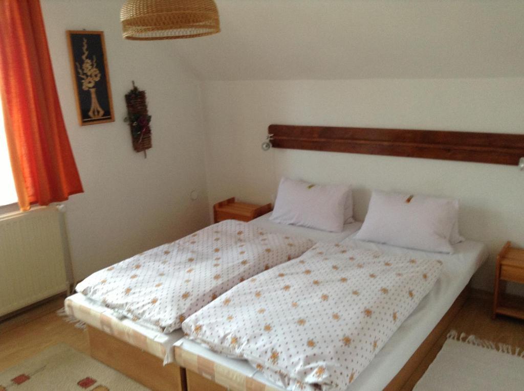 Vila Helena Hotel Liptovský Ján Екстериор снимка