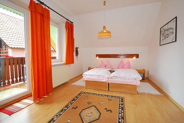 Vila Helena Hotel Liptovský Ján Екстериор снимка