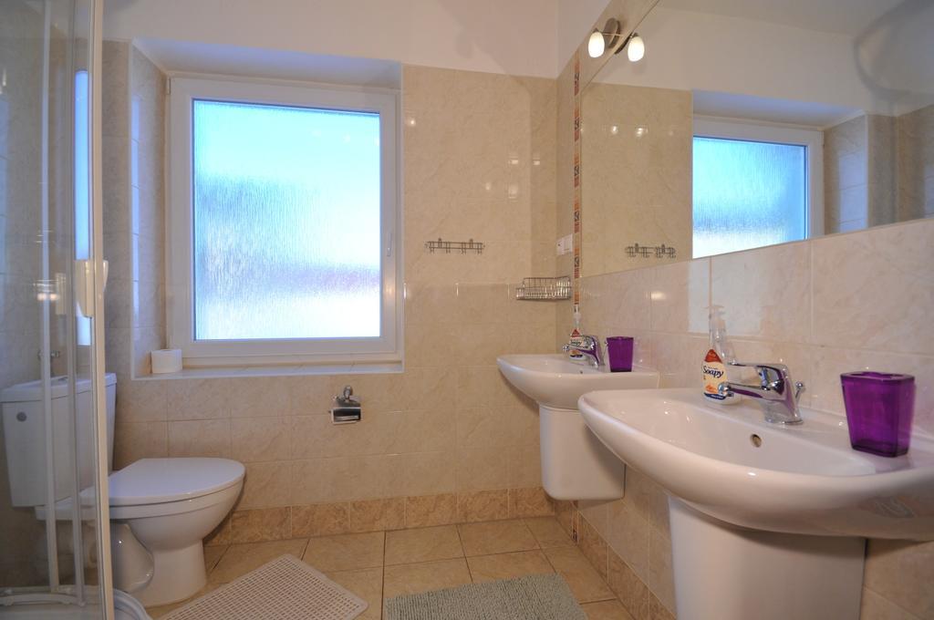 Vila Helena Hotel Liptovský Ján Екстериор снимка